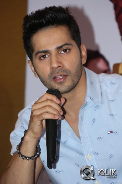 Alia-Bhatt-Film-Humpty-Sharma-Ki-Dulhania-Press-Meet